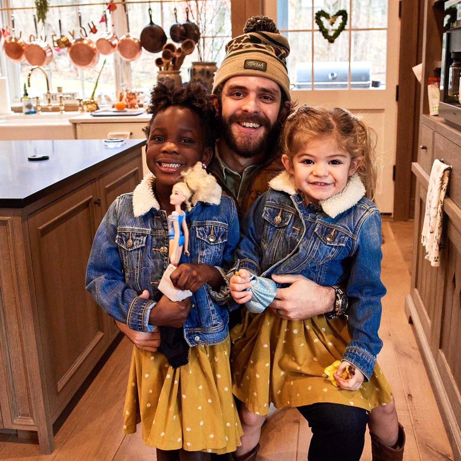 Thomas Rhetts Daughters Pick Which Songs Go On His Albums 